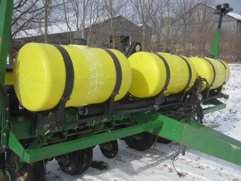 Planting Equipment  John Deere 1750 Planter   Photo